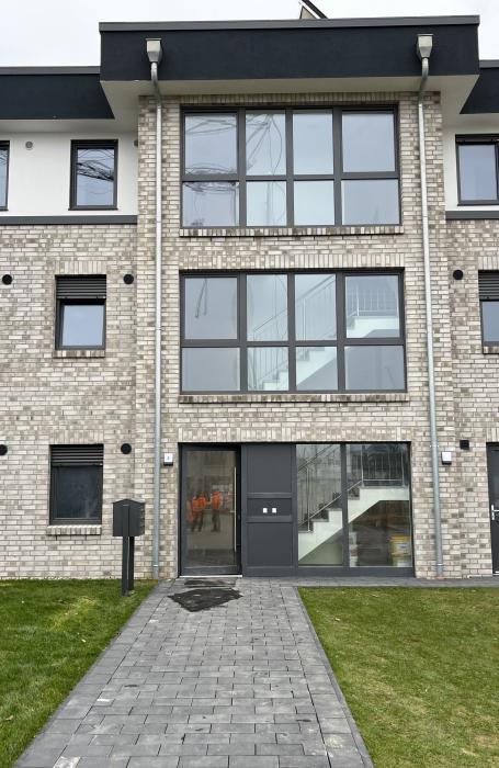 MEhrfamilienhaus mit 7 Wohneinheiten aus 2024